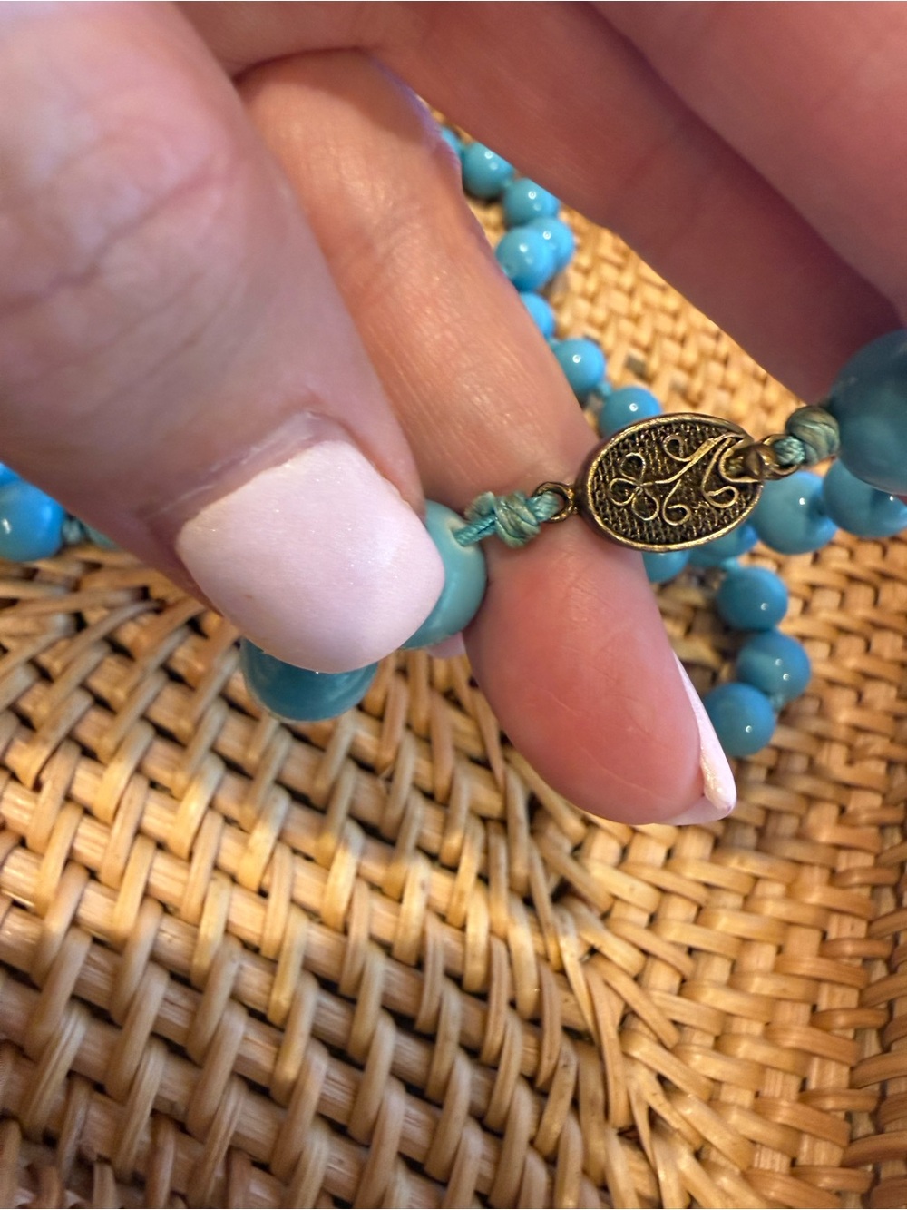 Vintage teal blue glass beads - Picture 3 of 11
